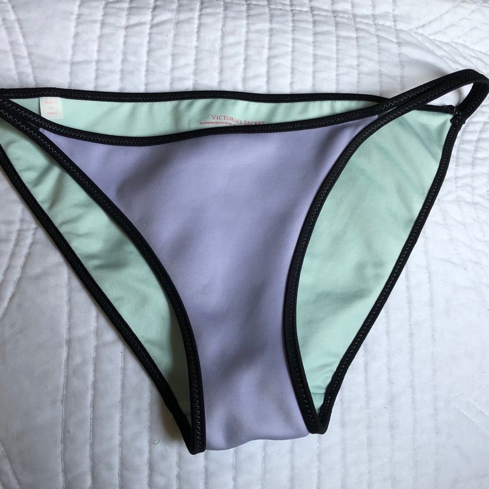 Victoria's Secret Lavender & Black Bikini bottoms - Picture 6 of 7